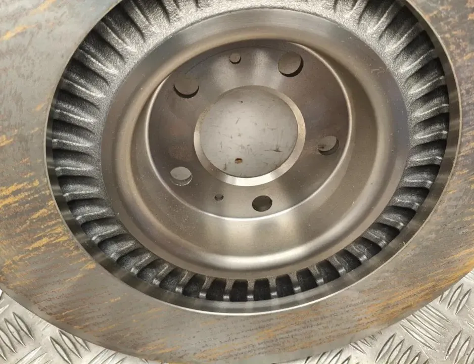 AUDI A6 C6/4F (2004-2011) Disque de frein avant droit 100330520,4E0615301P 34996255