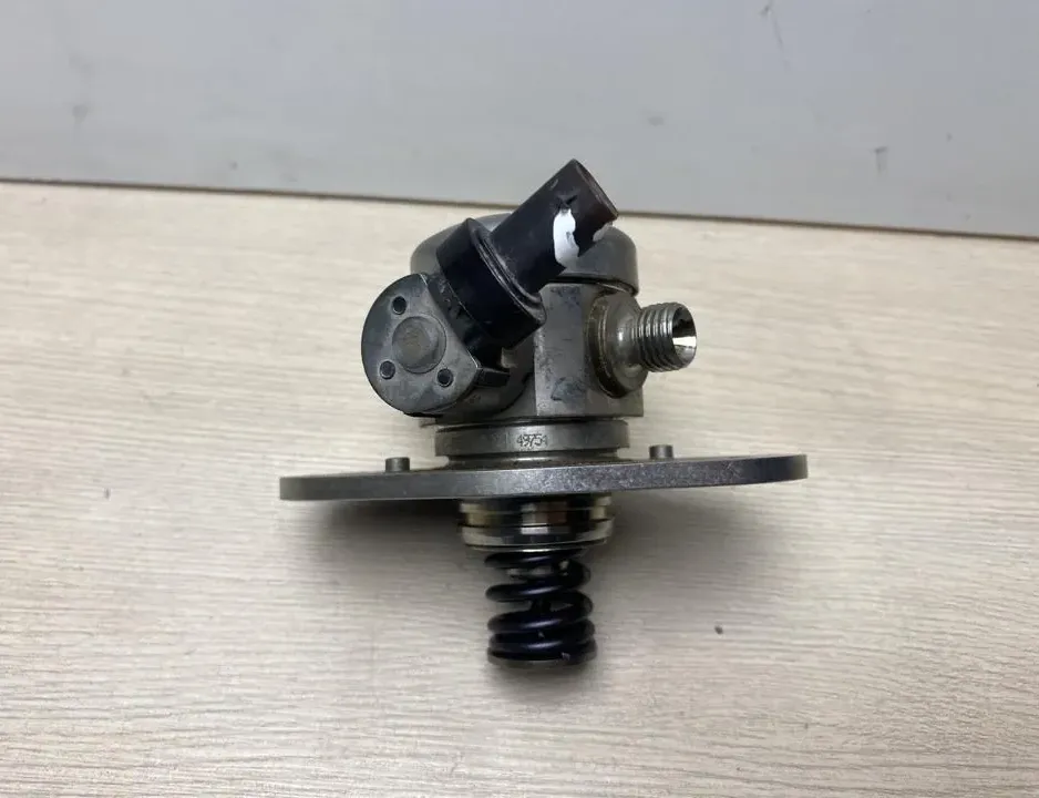 BMW 3 Series G20/G21/G28 (2018-2024) Pompe à carburant 8631642,0261520521 35111265
