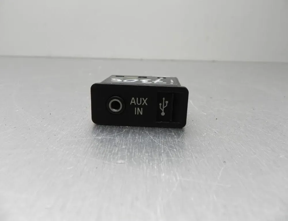 BMW 7 Series F01/F02 (2008-2015) Connecteurs supplémentaires pour lecteur de musique 84109237653,9129652 23181897