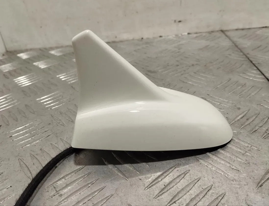 MASERATI Quattroporte 6 generation (2012-2024) Antenne M156,670026006 23491996