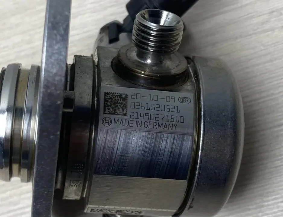 BMW 3 Series G20/G21/G28 (2018-2024) Pompe à carburant 8631642,0261520521 35111265