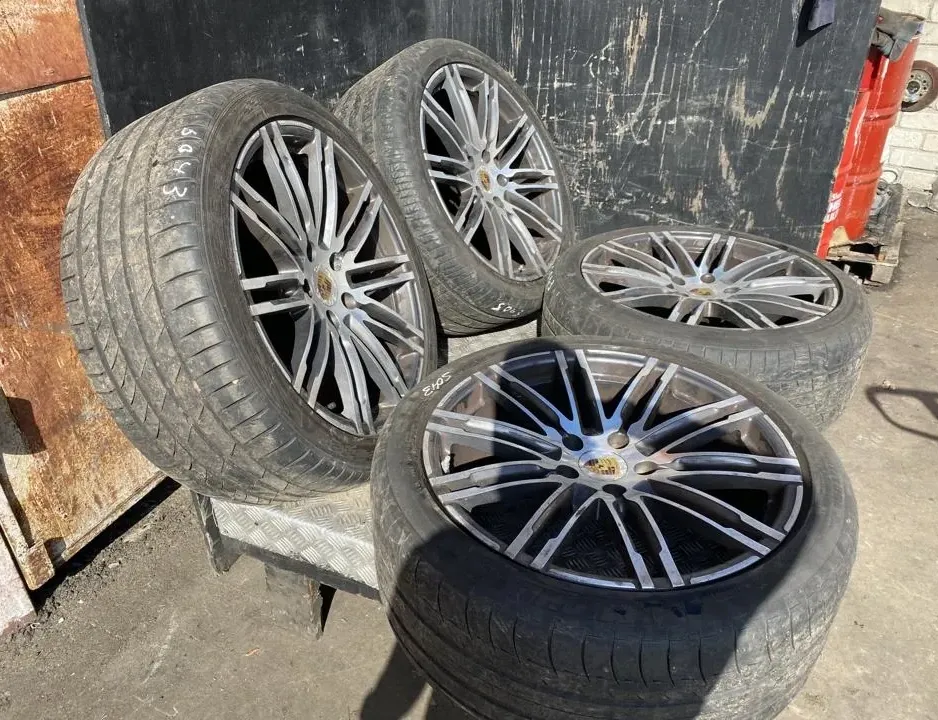 PORSCHE Cayenne 3 generation (2017-2023) Jeu de roues (sans pneus) 7P5601025AE 34918579