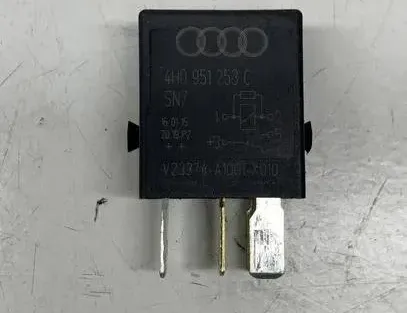 AUDI A4 allroad B9 (2016-2024) Relais 646,4H0951253C 23950419