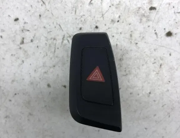AUDI A4 B7/8E (2004-2008) Bouton de danger 8K1941509 30585703