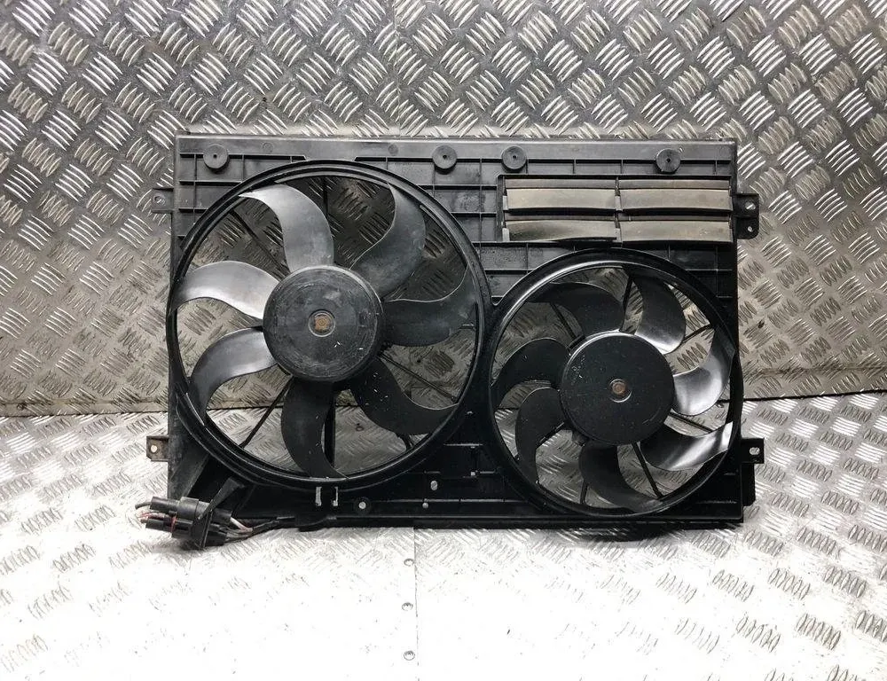 VOLKSWAGEN Passat B7 (2010-2015) Radiateur de ventilateur de refroidissement du moteur 1K0121207BC 30594873