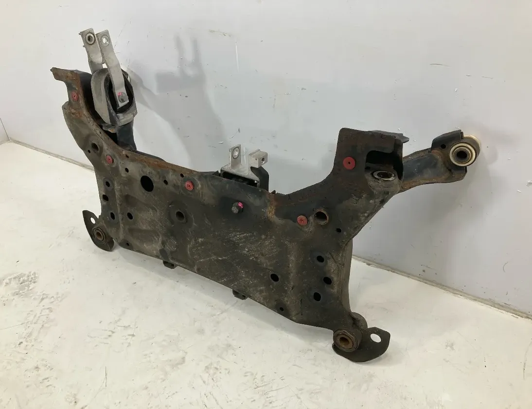 VOLVO V40 2 generation (2012-2020) Sous-châssis de suspension avant 31360259 34498908