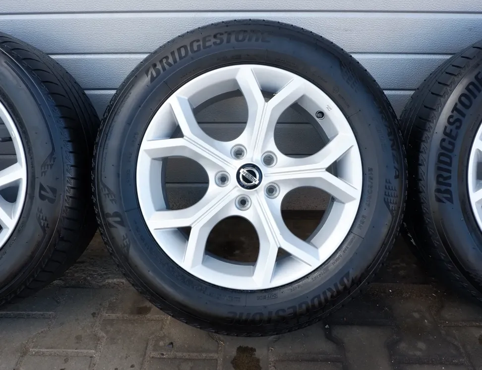 NISSAN Juke 2 generation (2019-2023) Jeu de roues 40300-6PA1A 30431450