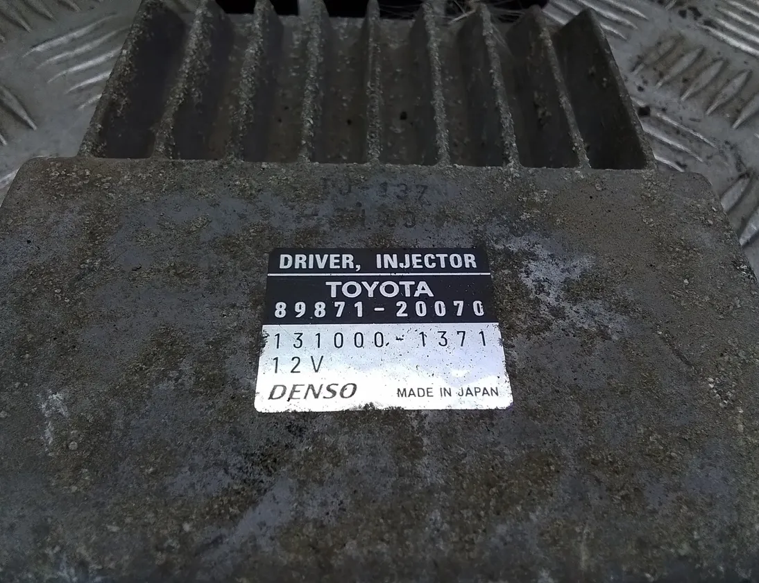 TOYOTA Avensis 2 generation (2002-2009) Calculateur d'injecteurs de carburant 1310001371,8987120070 20421843