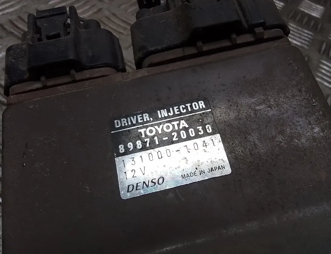 TOYOTA Corolla Verso 1 generation (2001-2009) Calculateur d'injecteurs de carburant 1310001041,8987120030 21674912