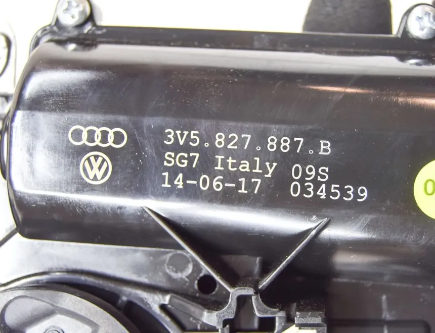 AUDI Q5 FY (2016-2024) Moteur de fermeture en douceur du coffre du hayon arrière 3V5827887B 11522762