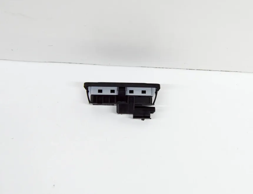 PEUGEOT 3008 2 generation (2017-2023) Poignée de hayon 9676028380 17193089