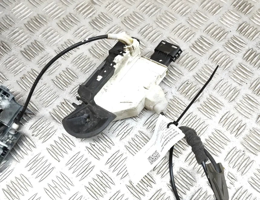 PEUGEOT 5008 1 generation (2009-2016) Serrure de porte avant gauche PSA732291 22771818