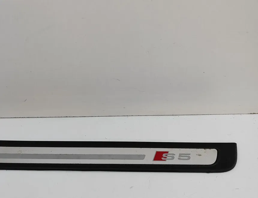 AUDI A5 F5 (2016-2024) Garniture de seuil avant gauche 8T0853373 29466817