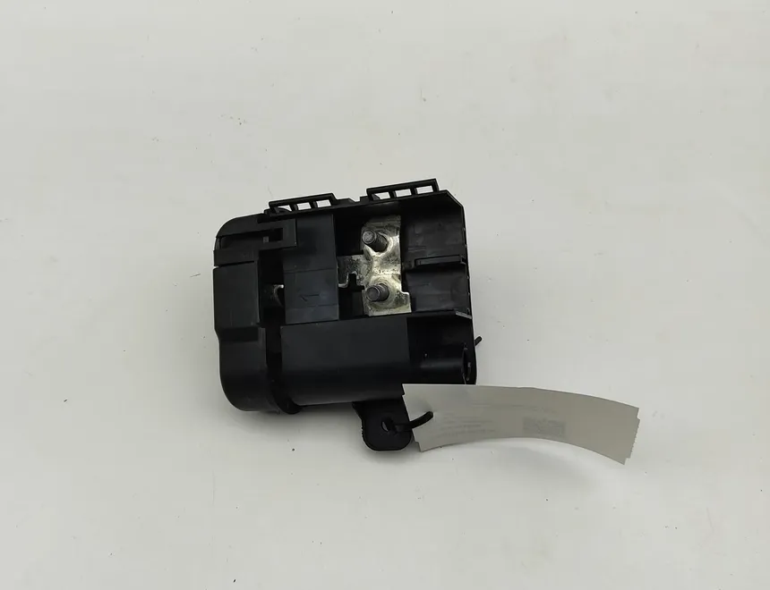 VOLKSWAGEN Passat B8 (2014-2023) Boîte à fusibles 1K0937517 30751898