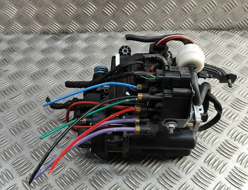 VOLKSWAGEN Touareg 3 generation (2018-2024) Compresseur de suspension 443020300,26071634,415406610,4M0616005J 30907113