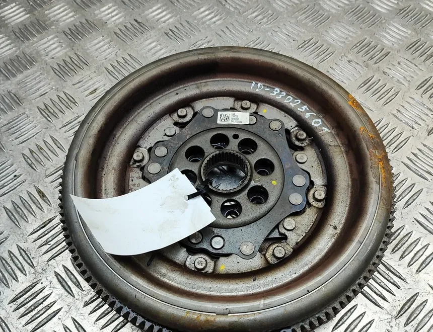 VOLKSWAGEN Golf R 6 generation (2009-2012) Volant Disque Automatique 04L105266D 33072125