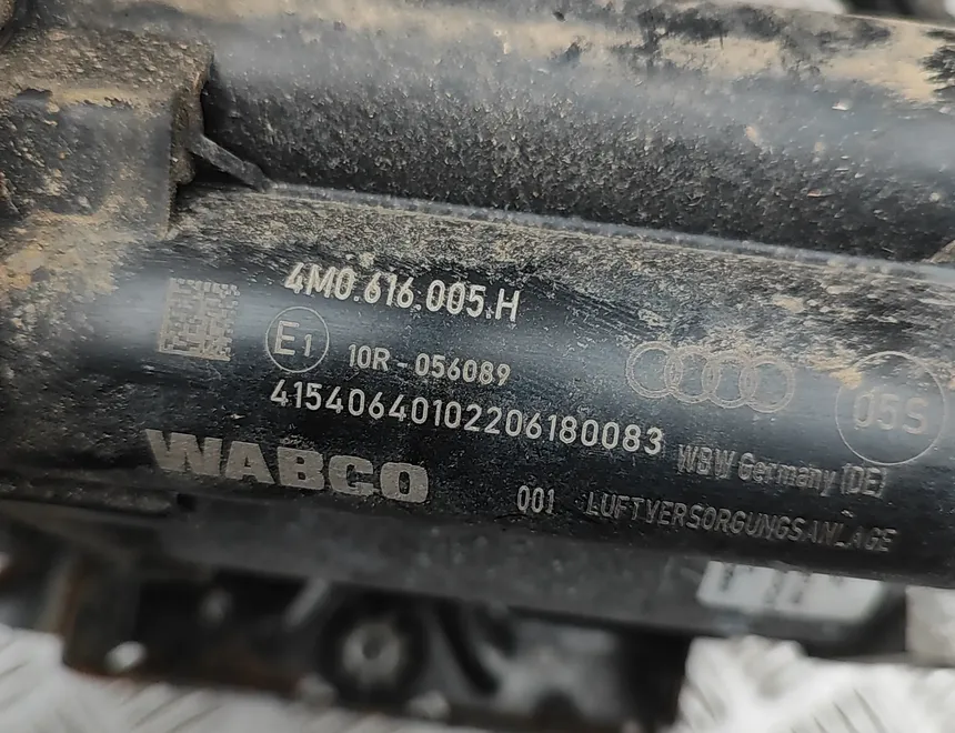 VOLKSWAGEN Touareg 3 generation (2018-2024) Compresseur de suspension 4M0616005H,443020300 33386917
