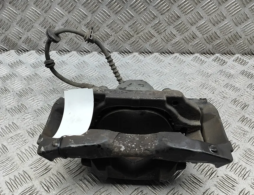 BMW 6 Series F06/F12/F13 (2010-2018) Étrier de frein avant droit 6786818 33527252