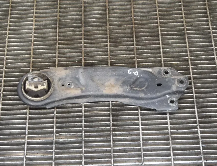 MERCEDES-BENZ CLA-Class C117 (2013-2016) Bras arrière droit A2463500506 4190260