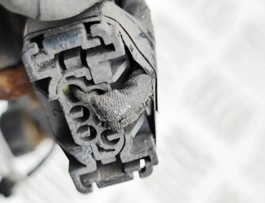 VOLVO XC60 1 generation (2008-2017) Capteur de niveau avant droit 31429141,31258179 34825088