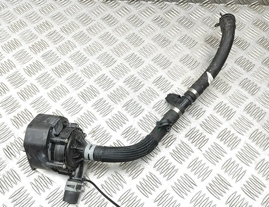 TESLA Model X 1 generation (2015-2024) Moteur à eau de circulation 1035348-00-G,1032158-00-F 34802955