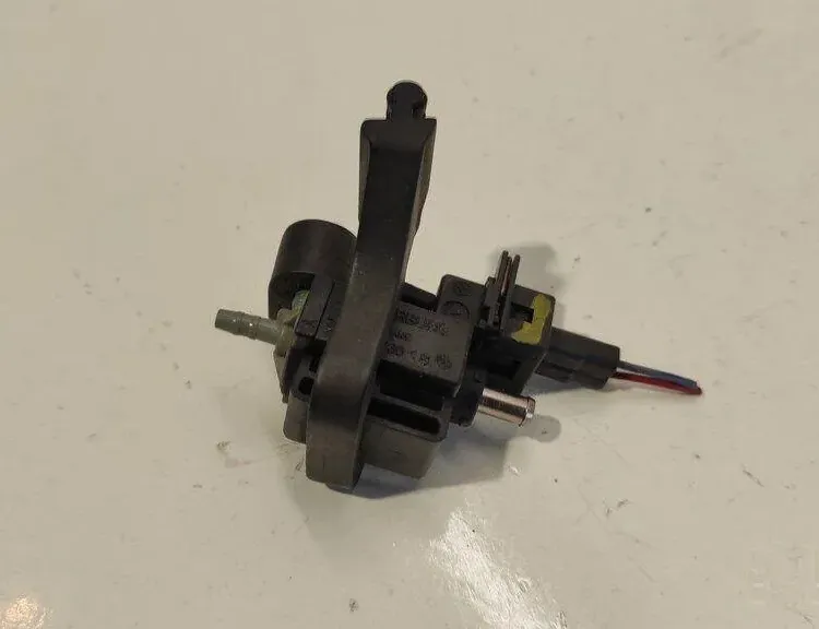 CITROËN C6 1 generation (2004-2012) Électrovanne 70058501 17138532