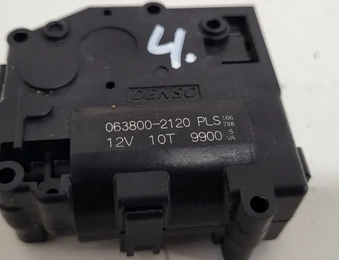LEXUS IS XE20 (2005-2013) Actionneur de moteur de volet de chauffage intérieur 0638002120 33520842