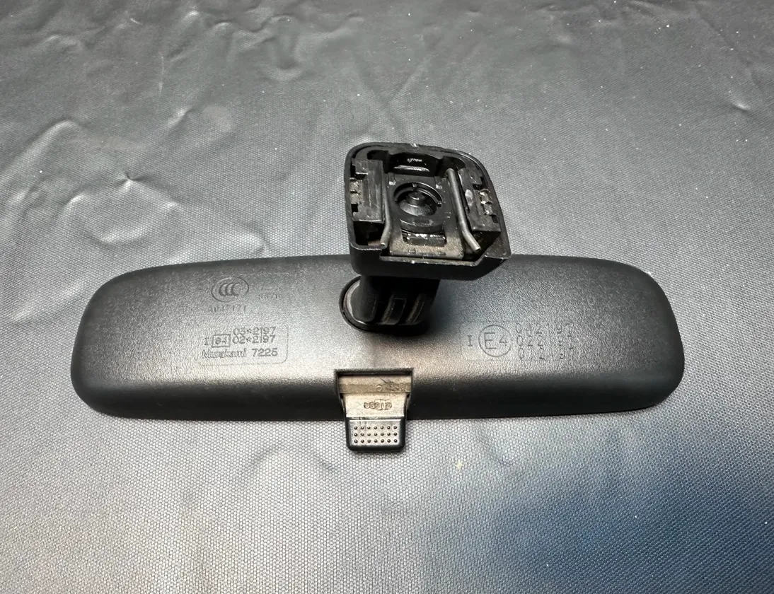 TOYOTA Hilux 8 generation (2015-2024) Rétroviseur intérieur 72258676,A047171,042197,022197,012197 33031228