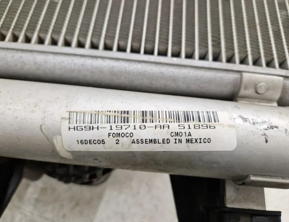 FORD Fusion 1 generation (2002-2012) Pièces de refroidissement CM01A,FZWEA,HG9H19710,HG9H19710AA,1137328567,DG938005,DG938005CC 35249070
