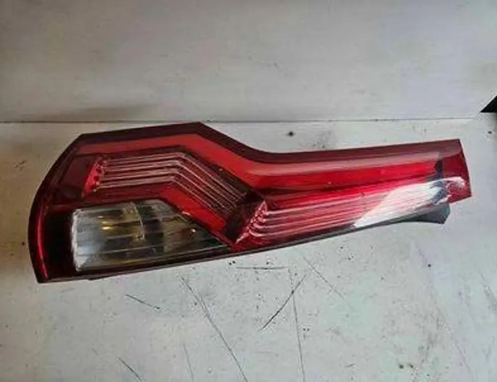 CITROËN C4 Picasso 2 generation (2013-2018) Feu arrière droit 00946601,163843 34700053