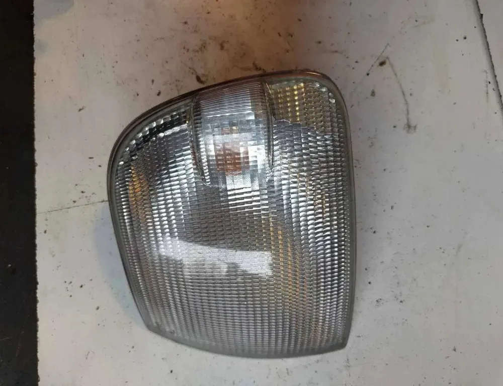 VOLKSWAGEN Transporter T4 (1990-2003) Clignotant avant gauche 6R01495 34766909
