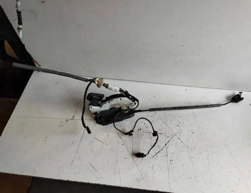 VOLKSWAGEN Golf 7 generation (2012-2024) Serrure de porte avant droite 5K1837016E 34694867