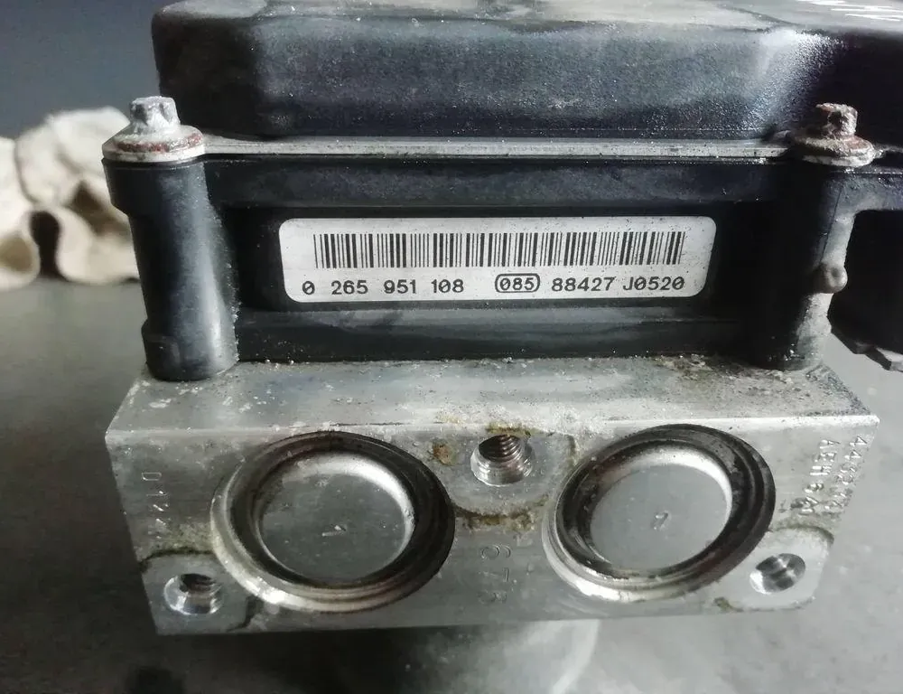 MERCEDES-BENZ Sprinter 2 generation (906) (2006-2018) Pompe ABS 0265951108,88427J0520 34686329