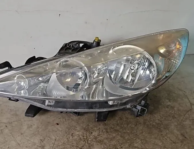 PEUGEOT 207 1 generation (2006-2009) Phare avant gauche 620895,89900880,A7H7H1 34679641