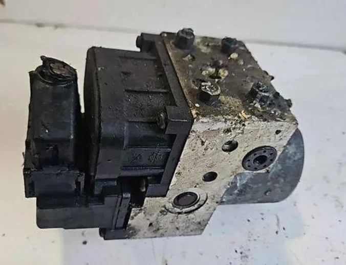 SAAB 900 2 generation (1993-1998) Pompe ABS 0273004221,762575,0265216469 34684424