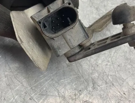 BMW 5 Series E60/E61 (2003-2010) Capteur de niveau avant gauche 6784694 30394224