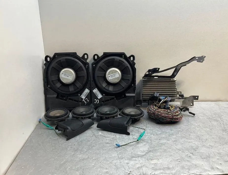 BMW 3 Series E90/E91/E92/E93 (2004-2013) Système audio complet 9283503 30645681