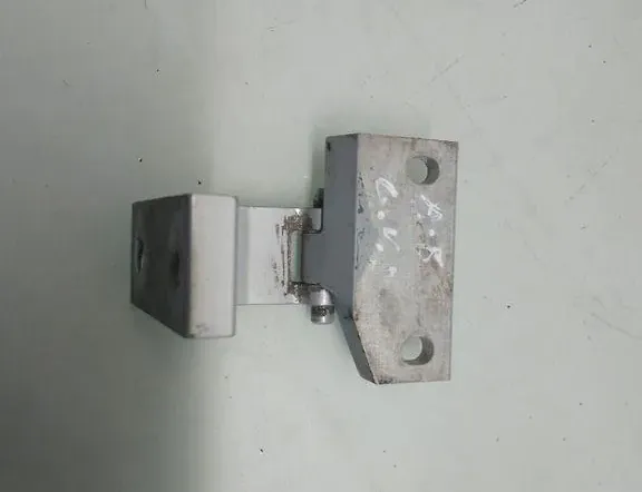 AUDI A8 D2/4D (1994-2002) Charnière De Porte Arrière Droite 4D0833402 35094478