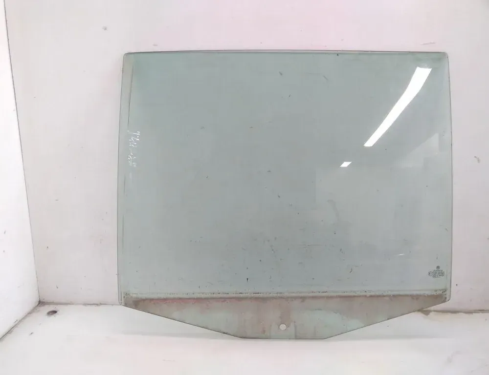 VOLKSWAGEN Touran 1 generation (2003-2015) Vitre de porte arrière gauche 43R001583 35069543