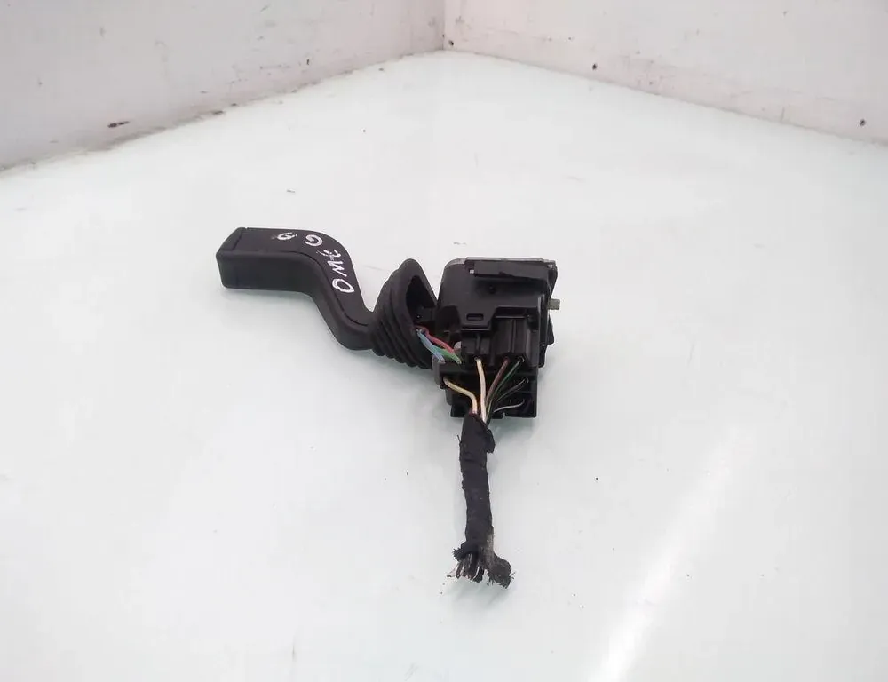 OPEL Omega B (1994-2003) Tourner le bouton de l'interrupteur 09181010 35076385