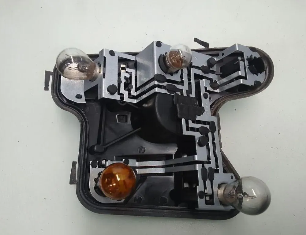 AUDI A4 B6/8E (2000-2005) Contacts de feu arrière 153948 35094658