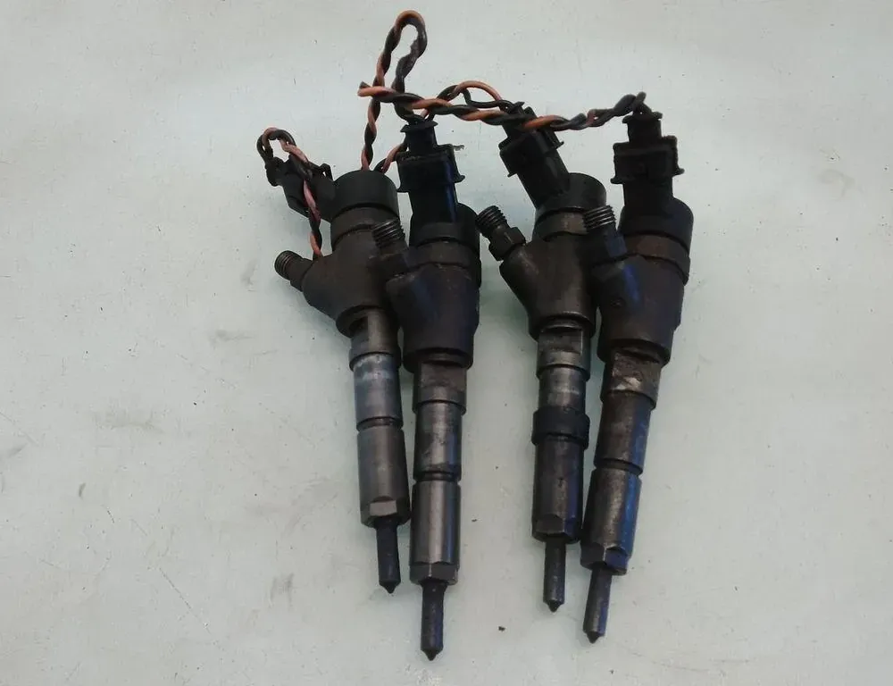 FIAT Scudo 1 generation (1996-2007) Kit d'injecteur de carburant 0445110076 35082715