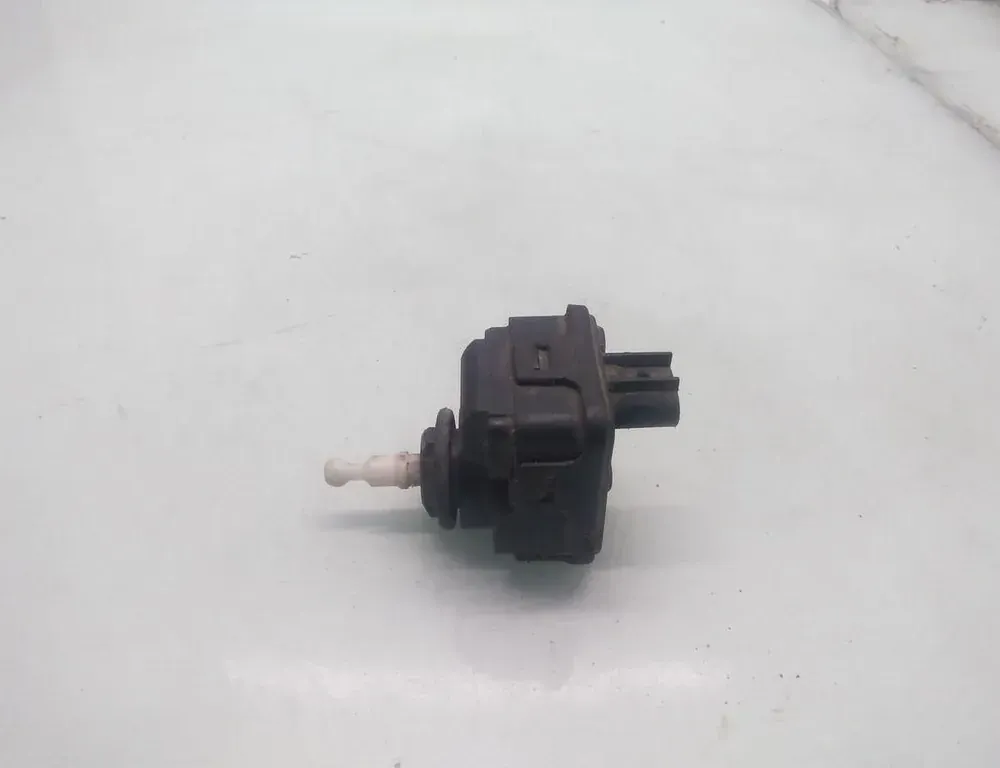 VOLVO S40 1 generation (1996-2004) Moteur de mise à niveau des phares 00728232 35076844