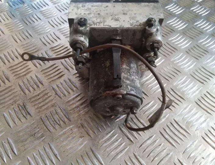 AUDI A6 C4/4A (1994-1997) Pompe ABS 8D0614111,0265214002 25452704