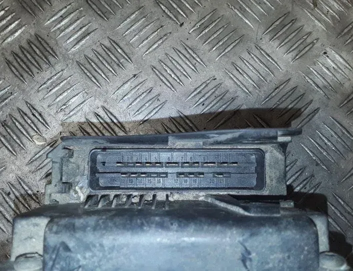AUDI A4 B5/8D (1994-2001) Pompe ABS 8D0614111,0265214002 25474077