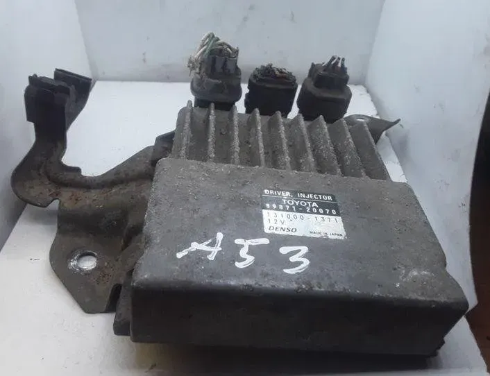 LEXUS IS XE20 (2005-2013) Connexion du fil de la buse 1310001371,8987120070 25477579