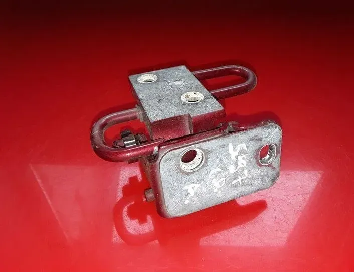 SEAT Exeo 1 generation (2009-2012) Charnière De Porte Arrière Droite 8E0833412E 25546555