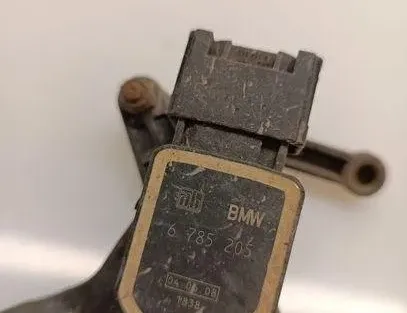 BMW X6 E71/E72 (2008-2012) Capteur de niveau avant gauche 6785205 25554548