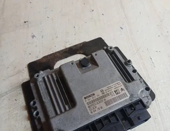 CITROËN C4 1 generation (2004-2011) Calculateur d'unité de commande du moteur 9653958980 34897124