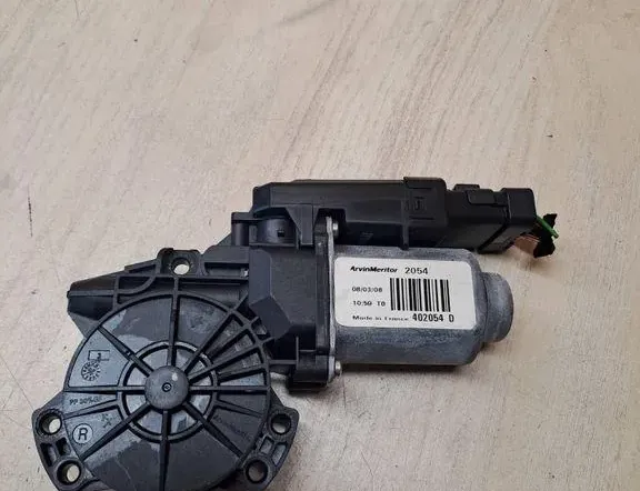 KIA Cee'd 1 generation (2007-2012) Moteur de lève-vitre de porte avant gauche 402054D 34902028